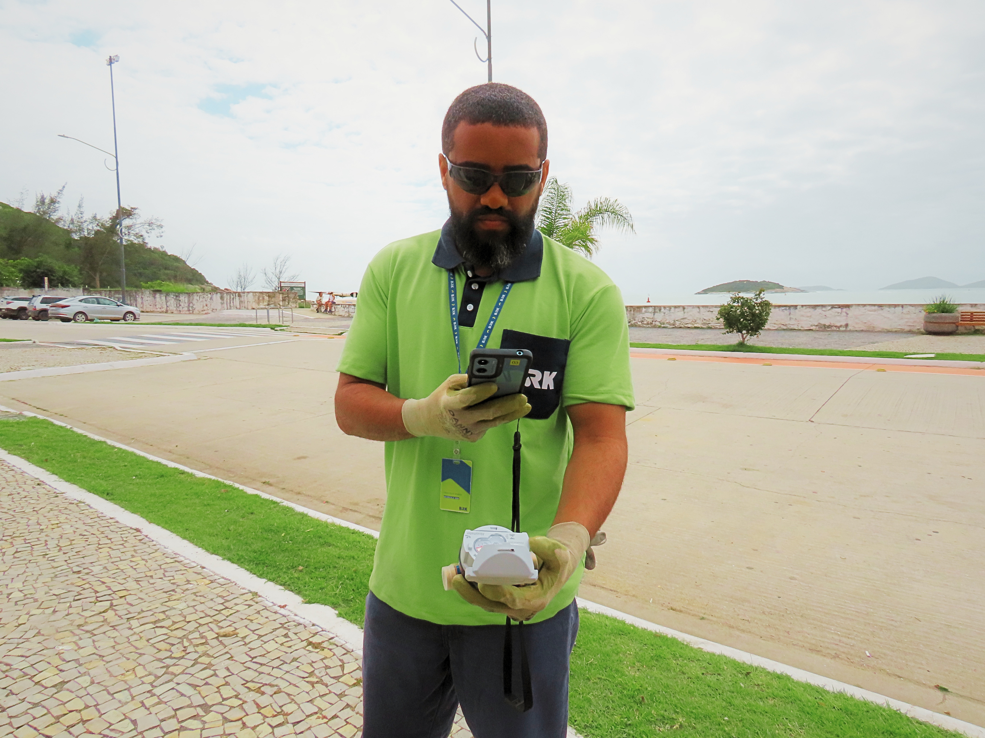 BRK realiza programa de modernização dos hidrômetros em Macaé