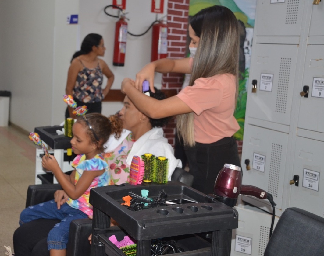 Ação com mães em projeto brk mais mulheres